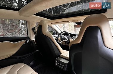 Ліфтбек Tesla Model S 2015 в Києві фото 59 Ліфтбек Tesla Model S 2015 в Києві