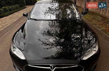 Ліфтбек Tesla Model S 2015 в Києві фото 26 Ліфтбек Tesla Model S 2015 в Києві