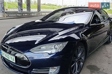 Ліфтбек Tesla Model S 2014 в Одесі
