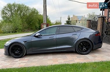 Лифтбек Tesla Model S 2021 в Киеве
