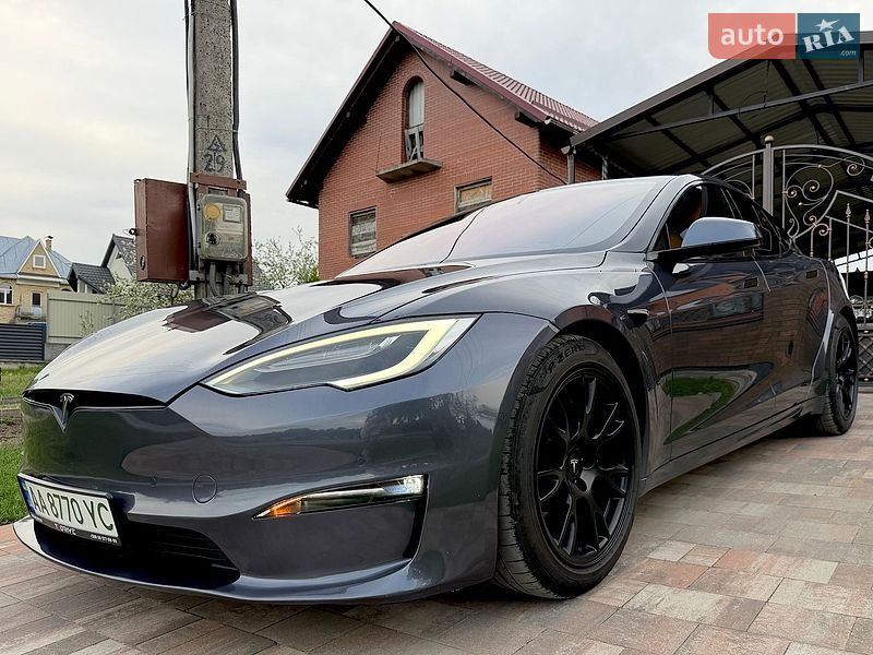 Лифтбек Tesla Model S 2021 в Киеве