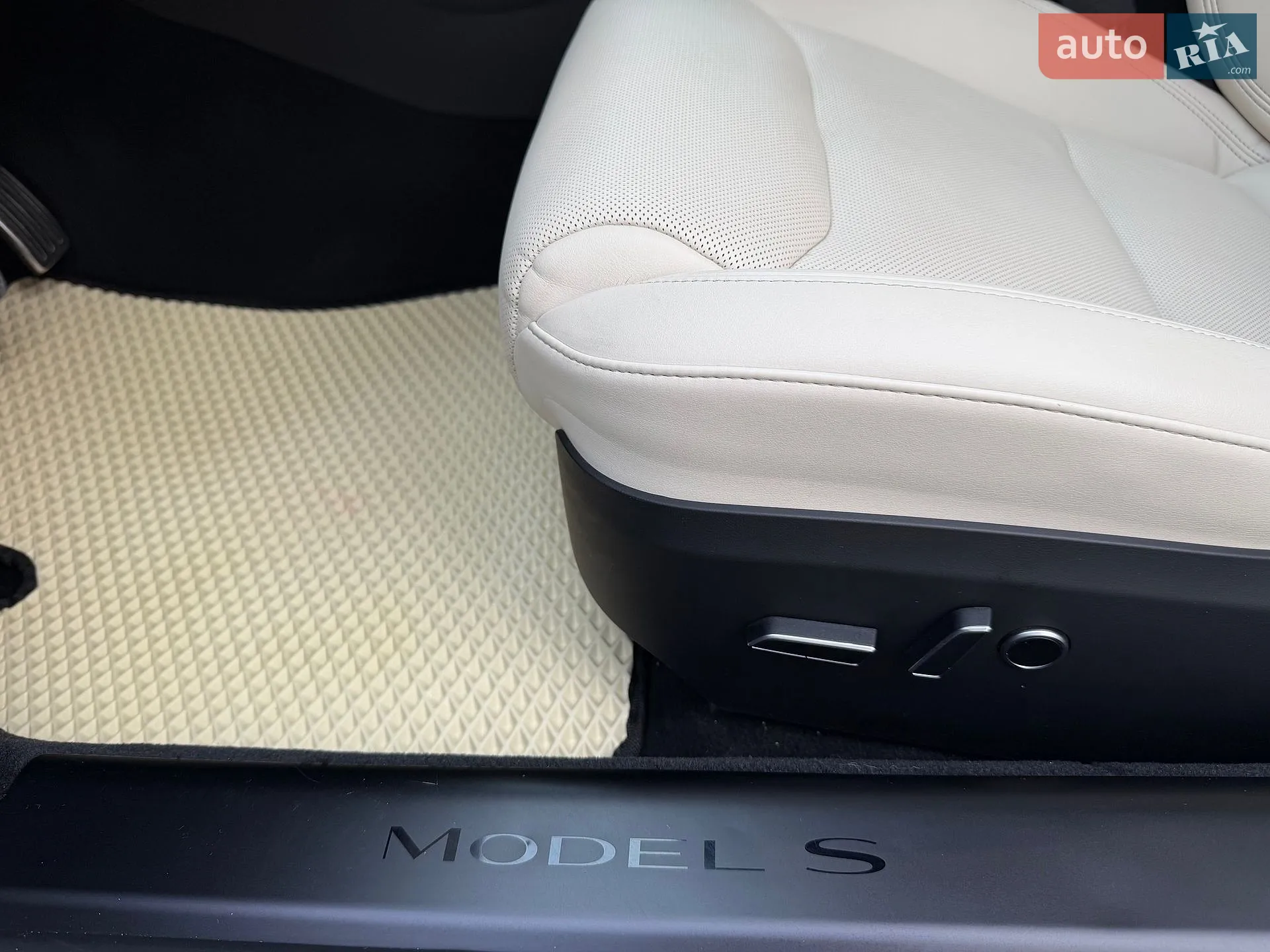 2021 Tesla Model S - мініатюра 33