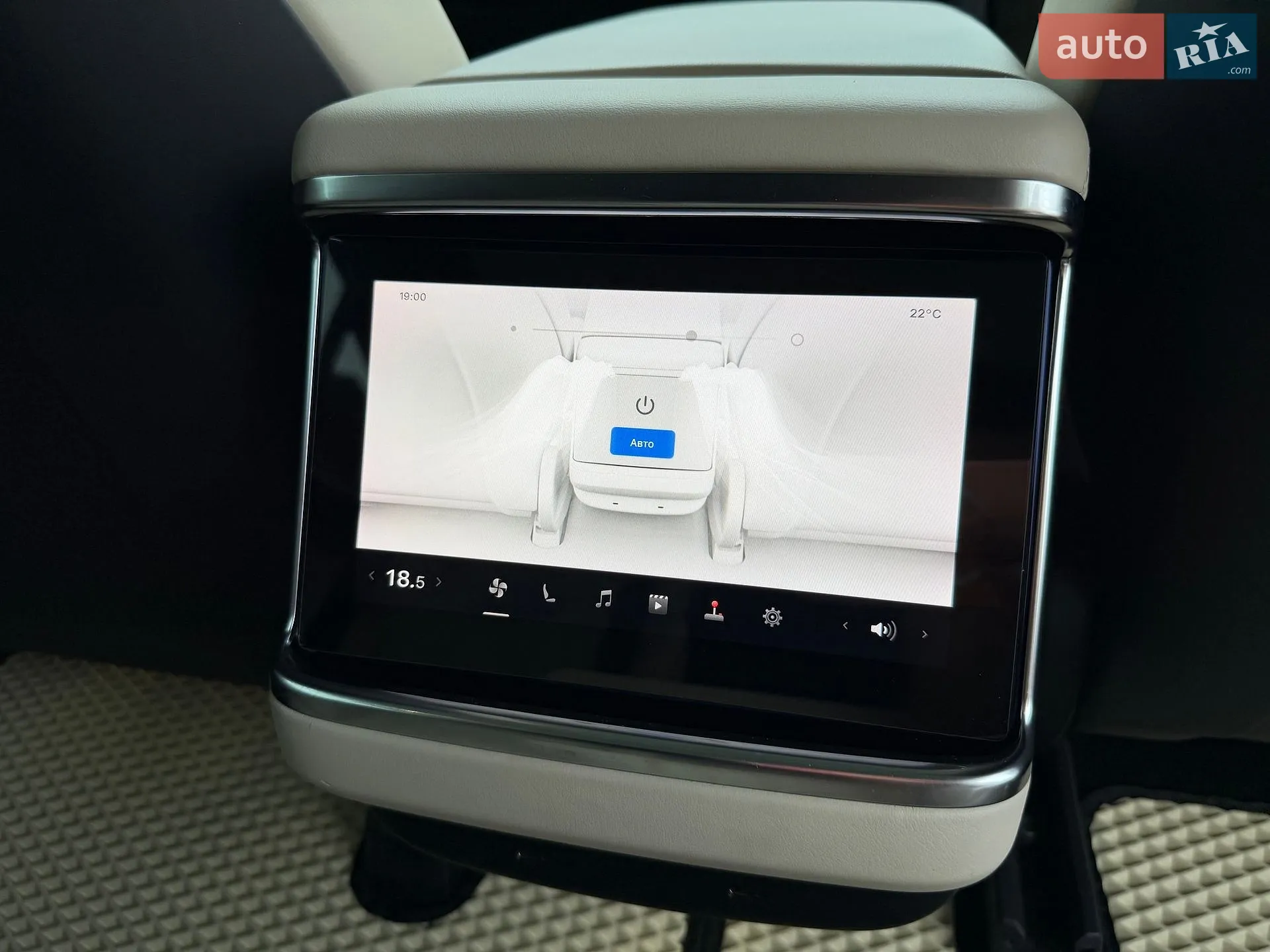 2021 Tesla Model S - мініатюра 82
