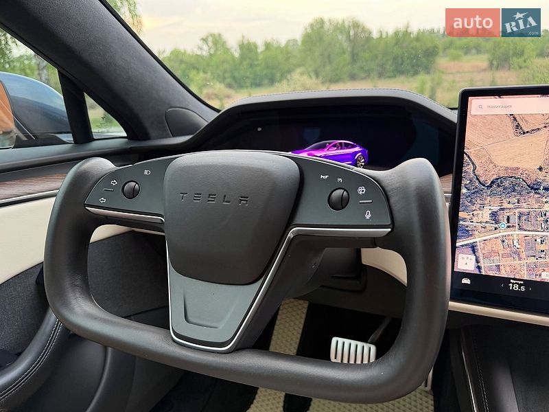 Лифтбек Tesla Model S 2021 в Киеве
