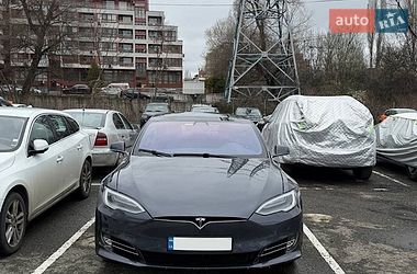 Ліфтбек Tesla Model S 2018 в Одесі