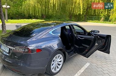 Лифтбек Tesla Model S 2016 в Тернополе фото 8 Лифтбек Tesla Model S 2016 в Тернополе