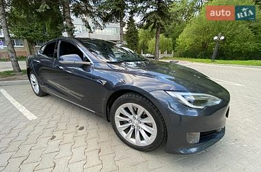 Лифтбек Tesla Model S 2016 в Тернополе фото 5 Лифтбек Tesla Model S 2016 в Тернополе