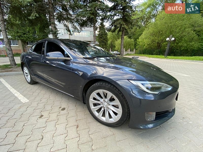 Лифтбек Tesla Model S 2016 в Тернополе фото 5 Лифтбек Tesla Model S 2016 в Тернополе