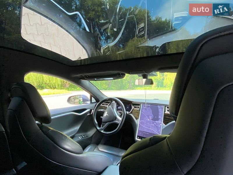 Лифтбек Tesla Model S 2016 в Тернополе фото 13 Лифтбек Tesla Model S 2016 в Тернополе