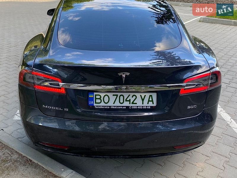 Лифтбек Tesla Model S 2016 в Тернополе фото 10 Лифтбек Tesla Model S 2016 в Тернополе