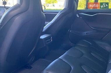 Ліфтбек Tesla Model S 2015 в Чернігові