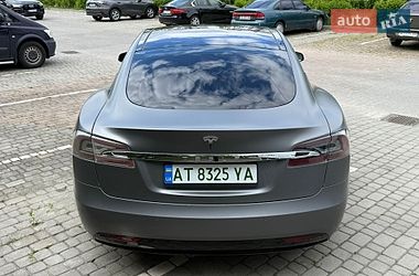 Лифтбек Tesla Model S 2017 в Ивано-Франковске