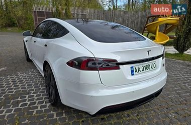 Ліфтбек Tesla Model S 2022 в Бучі