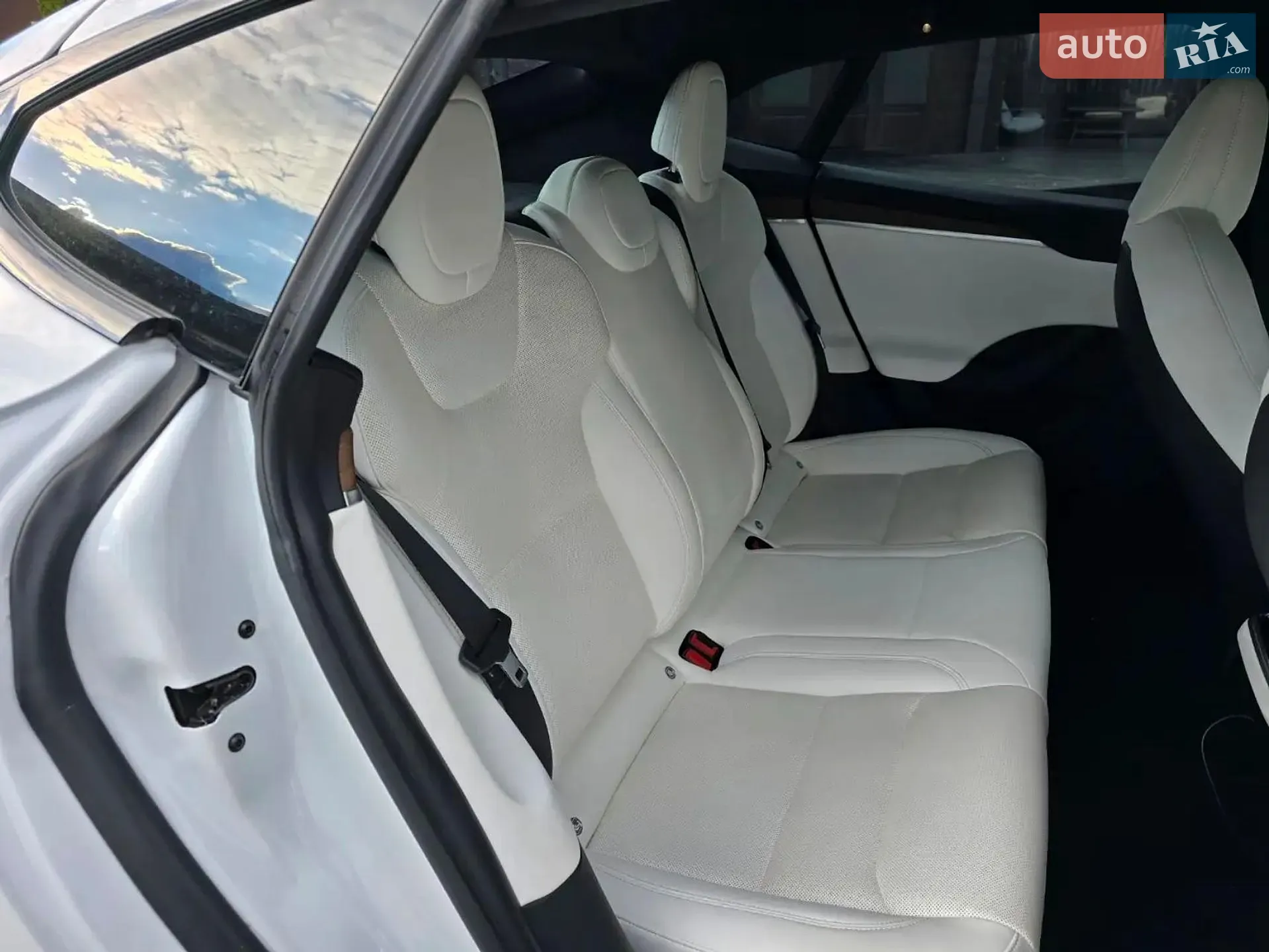 2022 Tesla Model S - мініатюра 23