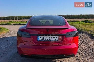 Лифтбек Tesla Model S 2018 в Виннице