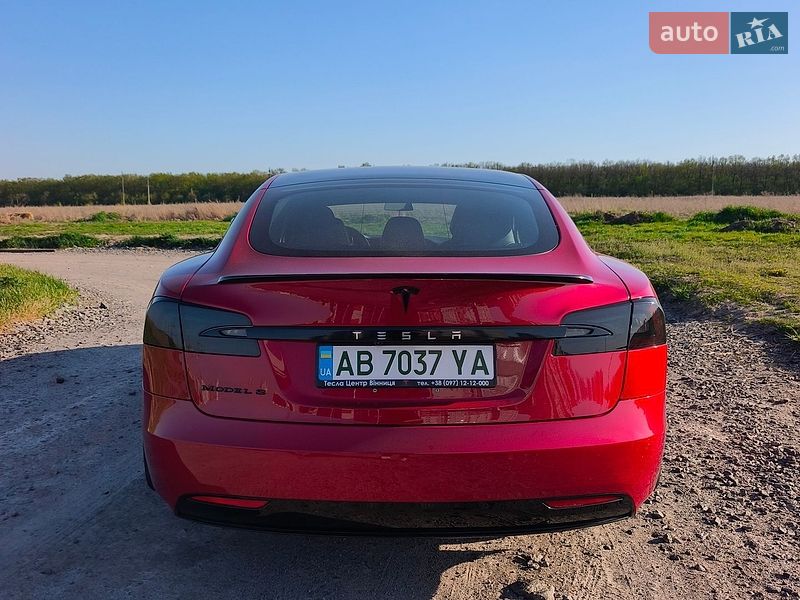 Лифтбек Tesla Model S 2018 в Виннице