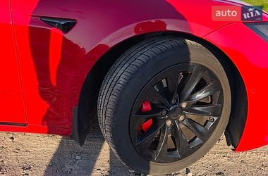 Лифтбек Tesla Model S 2018 в Виннице
