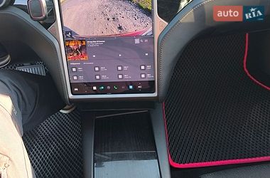 Лифтбек Tesla Model S 2018 в Виннице
