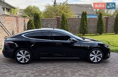 Ліфтбек Tesla Model S 2020 в Києві