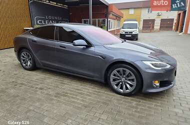 Ліфтбек Tesla Model S 2019 в Сумах