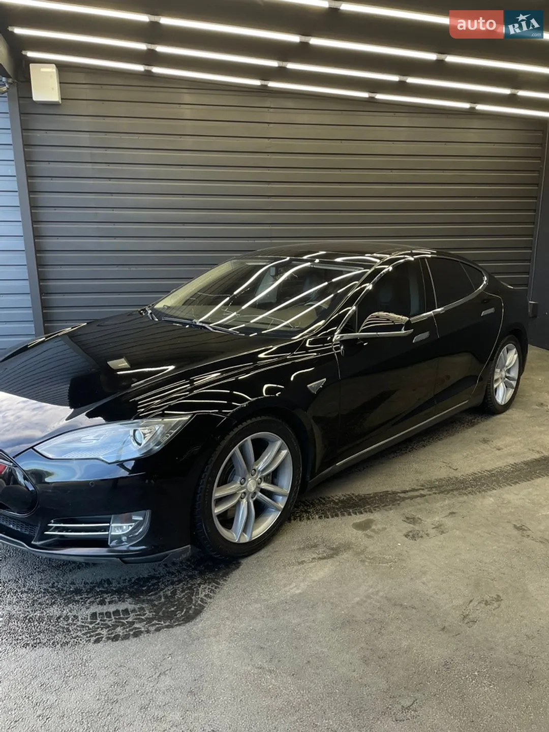 2014 Tesla Model S - мініатюра 3