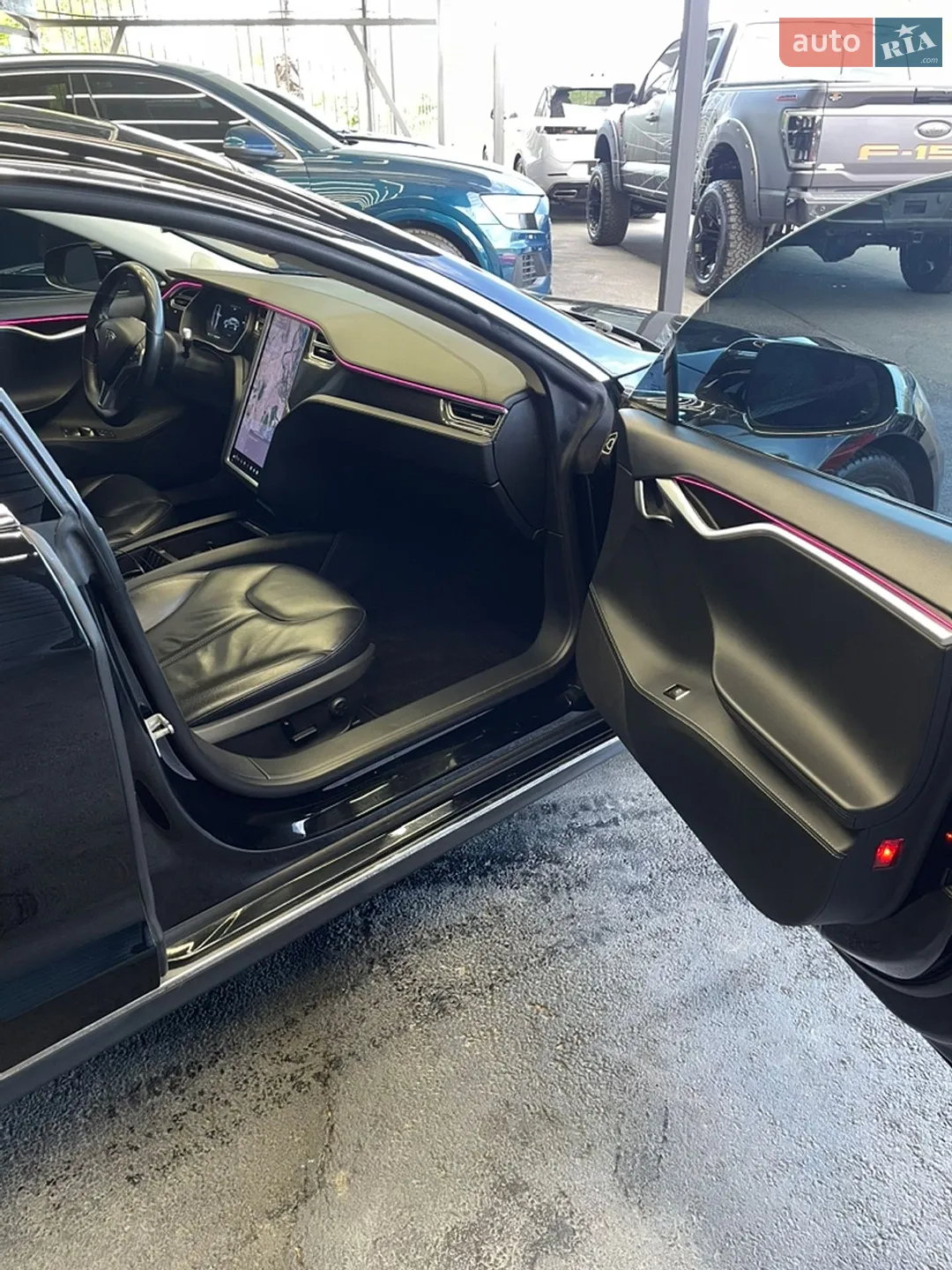 2014 Tesla Model S - мініатюра 8