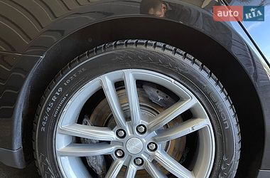 Ліфтбек Tesla Model S 2014 в Києві