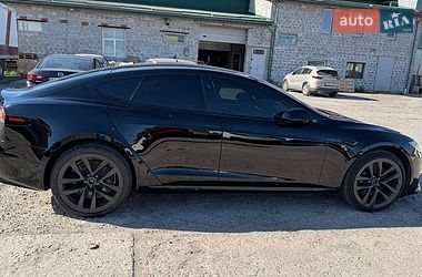 Лифтбек Tesla Model S 2022 в Львове