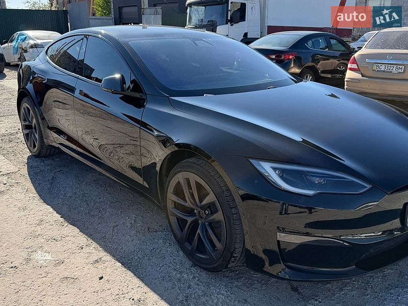 Лифтбек Tesla Model S 2022 в Львове