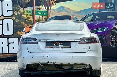 Лифтбек Tesla Model S 2018 в Львове