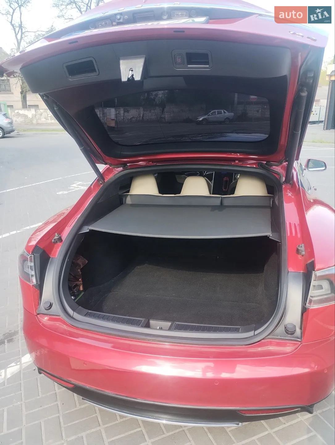 2016 Tesla Model S - мініатюра 9