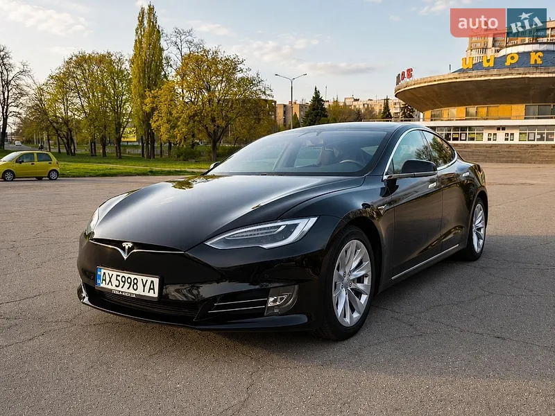 Tesla Model S