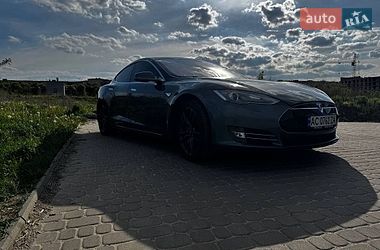 Лифтбек Tesla Model S 2014 в Ровно
