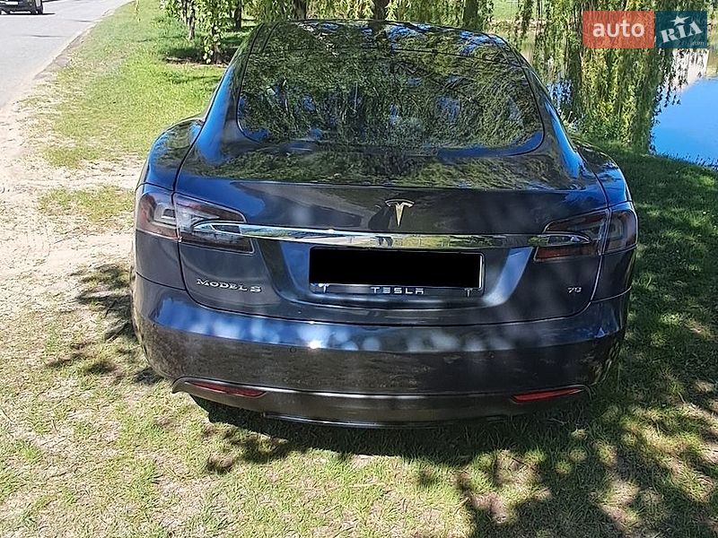 Лифтбек Tesla Model S 2016 в Львове фото 8 Лифтбек Tesla Model S 2016 в Львове