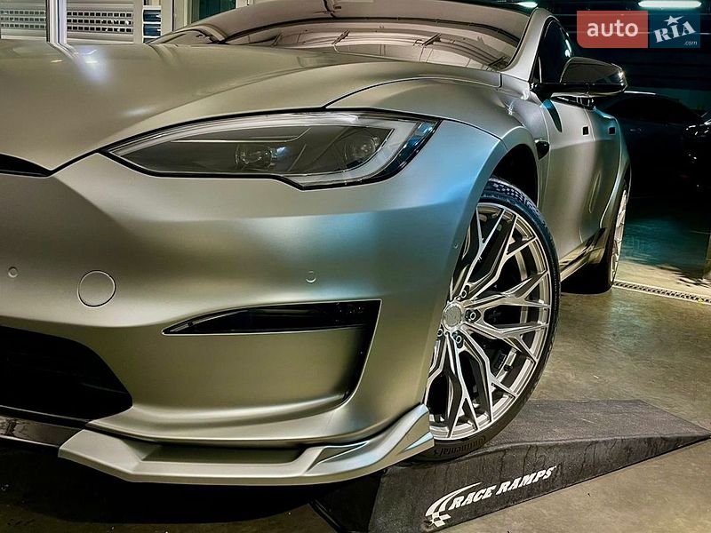 Лифтбек Tesla Model S 2021 в Одессе