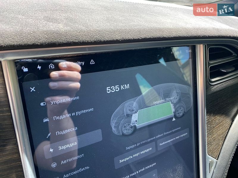 Ліфтбек Tesla Model S 2015 в Чернігові
