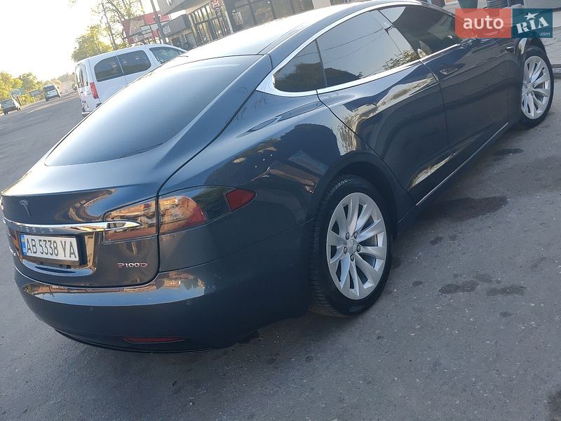 Ліфтбек Tesla Model S 2018 в Хмельницькому
