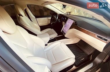 Ліфтбек Tesla Model S 2017 в Кременчуці