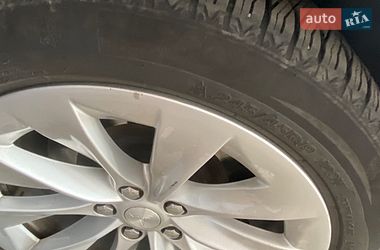 Лифтбек Tesla Model S 2017 в Кременчуге