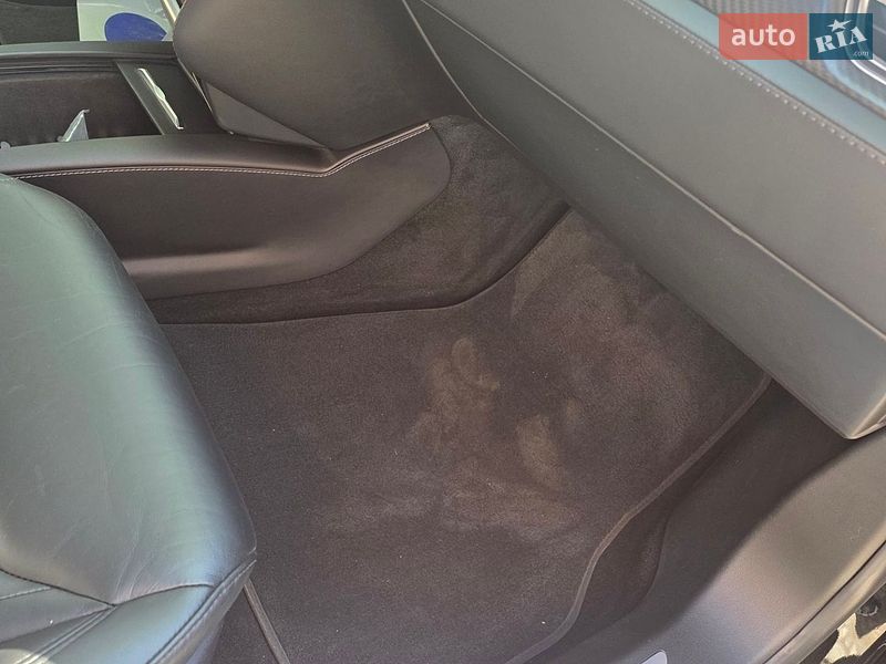 Лифтбек Tesla Model S 2015 в Одессе