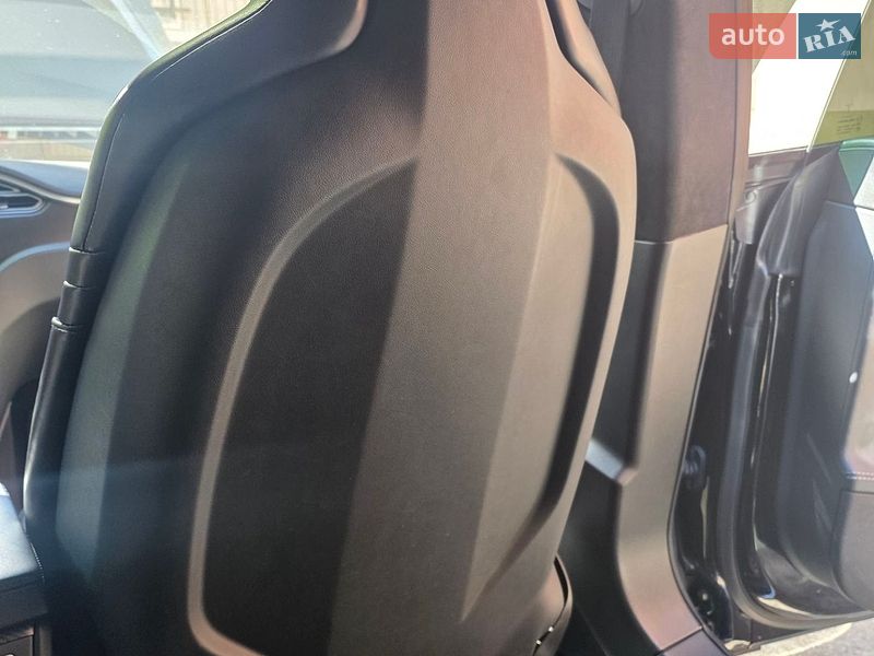 Лифтбек Tesla Model S 2015 в Одессе