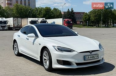 Ліфтбек Tesla Model S 2017 в Черкасах