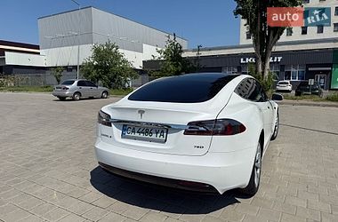 Ліфтбек Tesla Model S 2017 в Черкасах