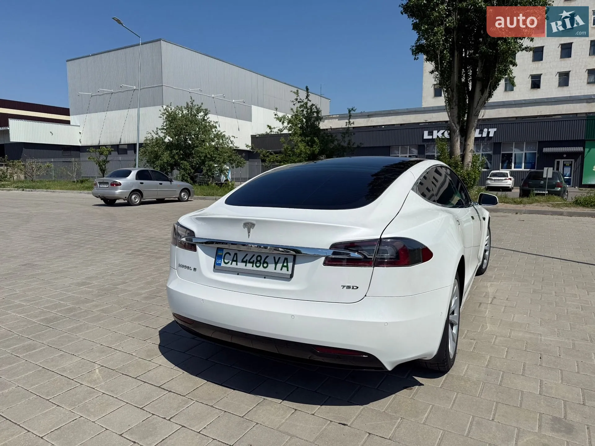 2017 Tesla Model S - мініатюра 9