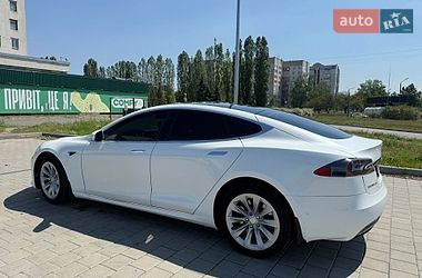 Ліфтбек Tesla Model S 2017 в Черкасах