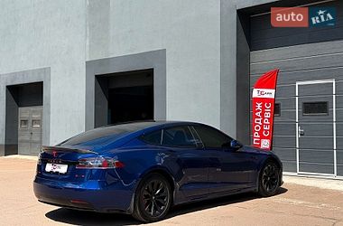 Лифтбек Tesla Model S 2018 в Киеве