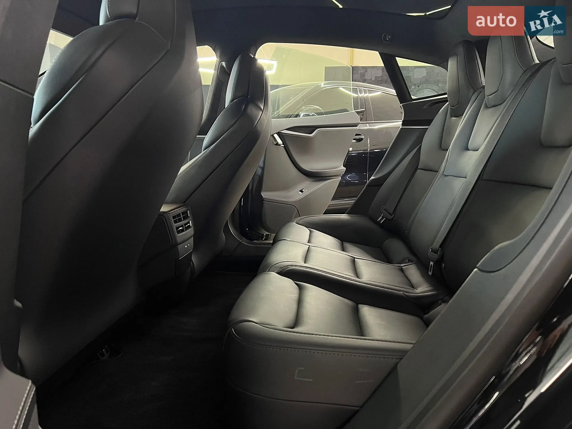 2018 Tesla Model S - мініатюра 13