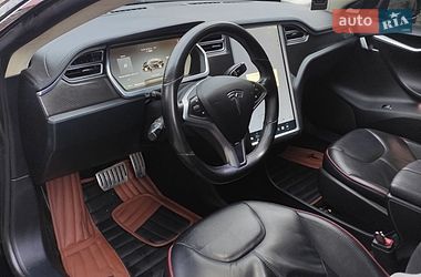 Лифтбек Tesla Model S 2013 в Коломые