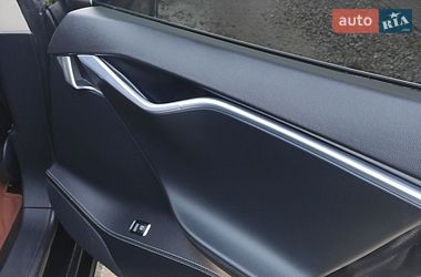 Лифтбек Tesla Model S 2013 в Коломые