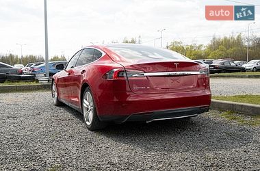 Лифтбек Tesla Model S 2014 в Львове